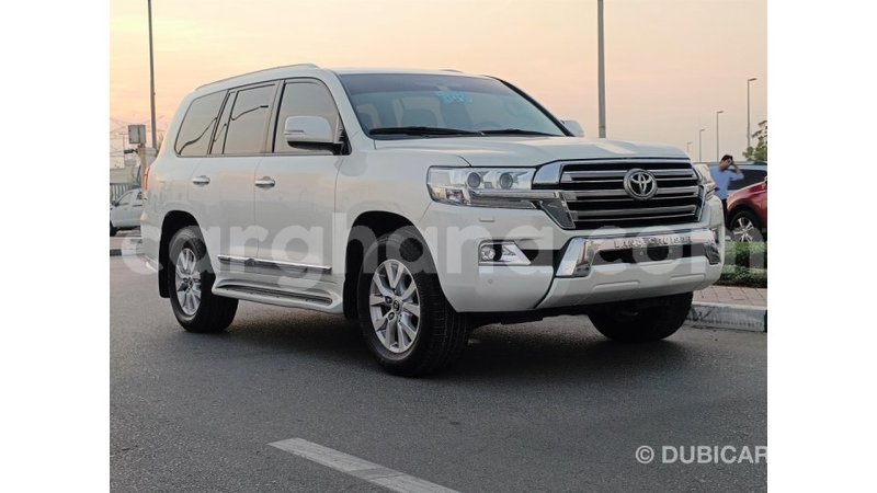 Big with watermark toyota land cruiser ashanti import dubai 51387