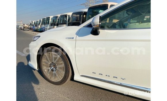 Buy Import Toyota Camry White Car in Import - Dubai in Ashanti Buy Import Toyota Camry White Car in Import - Dubai in Ashanti