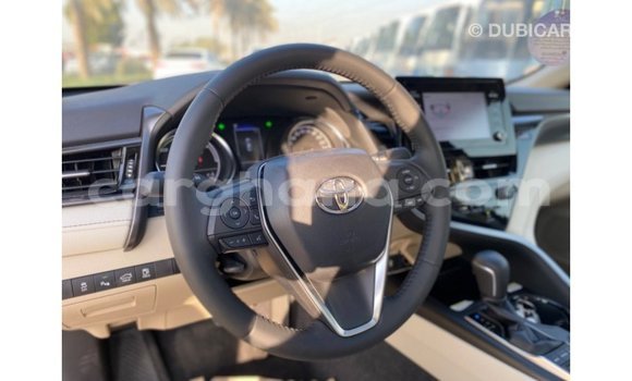 Buy Import Toyota Camry White Car in Import - Dubai in Ashanti Buy Import Toyota Camry White Car in Import - Dubai in Ashanti