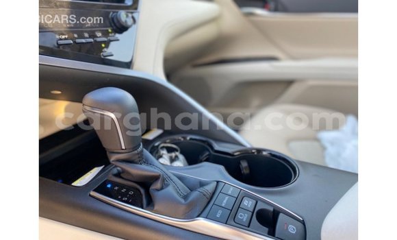 Buy Import Toyota Camry White Car in Import - Dubai in Ashanti Buy Import Toyota Camry White Car in Import - Dubai in Ashanti