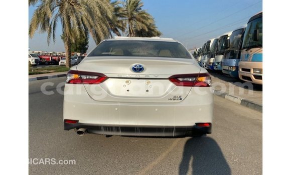 Buy Import Toyota Camry White Car in Import - Dubai in Ashanti Buy Import Toyota Camry White Car in Import - Dubai in Ashanti