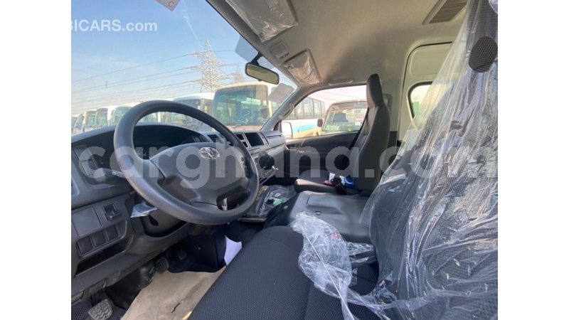 Big with watermark toyota hiace ashanti import dubai 51389