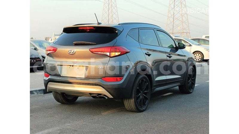 Big with watermark hyundai tucson ashanti import dubai 51390