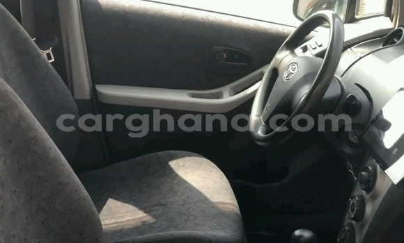 Sayi Na hannu Toyota Yaris White Mota in Sekondi–Takoradi Metropolitan a Yamma Sayi Na hannu Toyota Yaris White Mota in Sekondi–Takoradi Metropolitan a Yamma