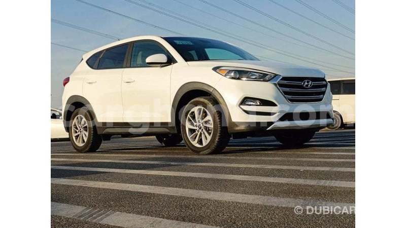 Big with watermark hyundai tucson ashanti import dubai 51418