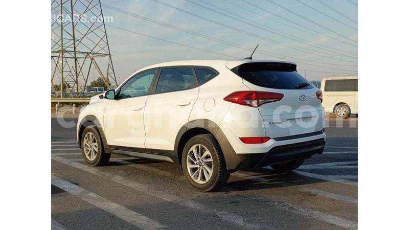 Big with watermark hyundai tucson ashanti import dubai 51418