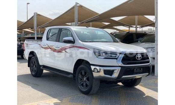 Buy Import Toyota Hilux White Car in Import - Dubai in Ashanti Buy Import Toyota Hilux White Car in Import - Dubai in Ashanti