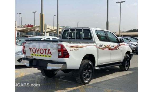 Buy Import Toyota Hilux White Car in Import - Dubai in Ashanti Buy Import Toyota Hilux White Car in Import - Dubai in Ashanti