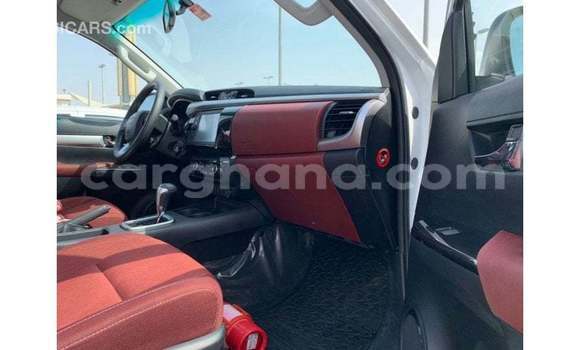 Buy Import Toyota Hilux White Car in Import - Dubai in Ashanti Buy Import Toyota Hilux White Car in Import - Dubai in Ashanti