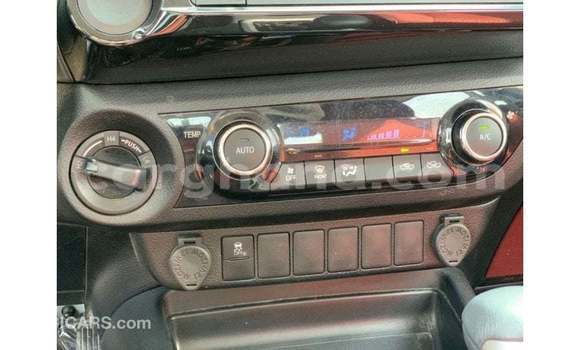 Buy Import Toyota Hilux White Car in Import - Dubai in Ashanti Buy Import Toyota Hilux White Car in Import - Dubai in Ashanti