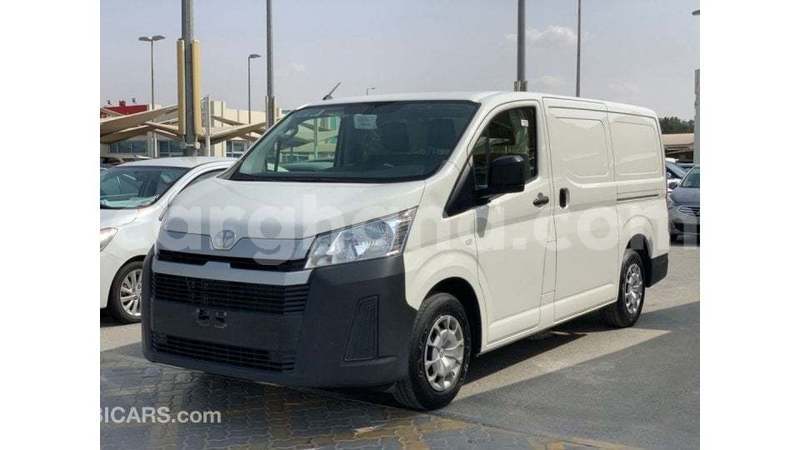 Big with watermark toyota hiace ashanti import dubai 51429