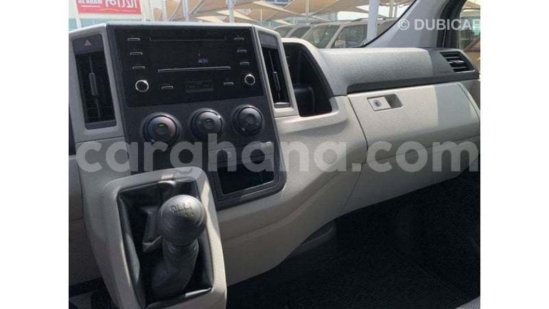 Big with watermark toyota hiace ashanti import dubai 51429