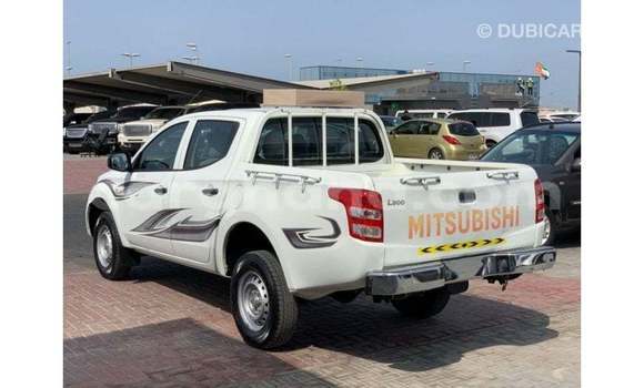 Ra Imported Mitsubishi L200 funfun Ọkọ̀ in Import - Dubai ni Ashanti Ra Imported Mitsubishi L200 funfun Ọkọ̀ in Import - Dubai ni Ashanti