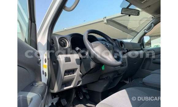 Ra Imported Nissan Urvan funfun Ọkọ̀ in Import - Dubai ni Ashanti Ra Imported Nissan Urvan funfun Ọkọ̀ in Import - Dubai ni Ashanti