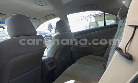 Sayi Na hannu Toyota Camry White Mota in Accra a Greater Accra Sayi Na hannu Toyota Camry White Mota in Accra a Greater Accra