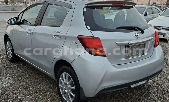 Ra Àlòkù Toyota Yaris Silver Ọkọ̀ in Sekondi–Takoradi Metropolitan ni Oorun Ra Àlòkù Toyota Yaris Silver Ọkọ̀ in Sekondi–Takoradi Metropolitan ni Oorun
