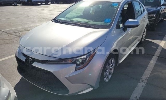 Ra Àlòkù Toyota Corolla Silver Ọkọ̀ in Accra ni Greater Accra