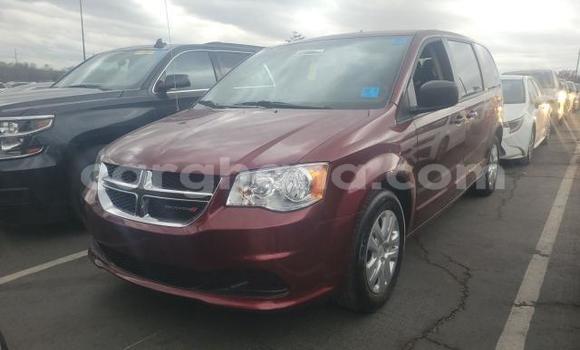 Sayi Na hannu Dodge Caravan Red Mota in Accra a Greater Accra