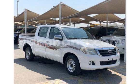 Ra Imported Toyota Hilux funfun Ọkọ̀ in Import - Dubai ni Ashanti Ra Imported Toyota Hilux funfun Ọkọ̀ in Import - Dubai ni Ashanti