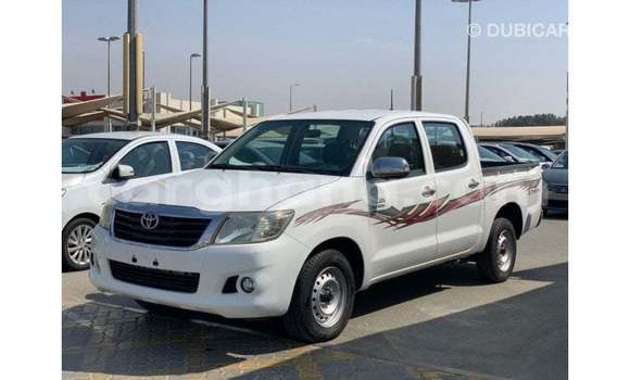 Ra Imported Toyota Hilux funfun Ọkọ̀ in Import - Dubai ni Ashanti Ra Imported Toyota Hilux funfun Ọkọ̀ in Import - Dubai ni Ashanti