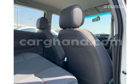 Ra Imported Toyota Hilux funfun Ọkọ̀ in Import - Dubai ni Ashanti Ra Imported Toyota Hilux funfun Ọkọ̀ in Import - Dubai ni Ashanti