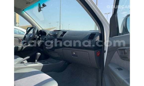 Ra Imported Toyota Hilux funfun Ọkọ̀ in Import - Dubai ni Ashanti Ra Imported Toyota Hilux funfun Ọkọ̀ in Import - Dubai ni Ashanti