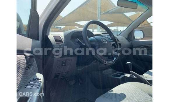 Ra Imported Toyota Hilux funfun Ọkọ̀ in Import - Dubai ni Ashanti Ra Imported Toyota Hilux funfun Ọkọ̀ in Import - Dubai ni Ashanti