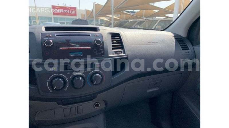 Big with watermark toyota hilux ashanti import dubai 51482