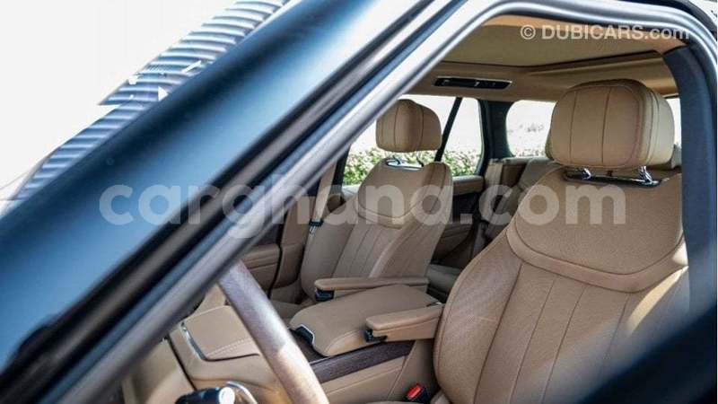 Big with watermark land rover range rover ashanti import dubai 51483