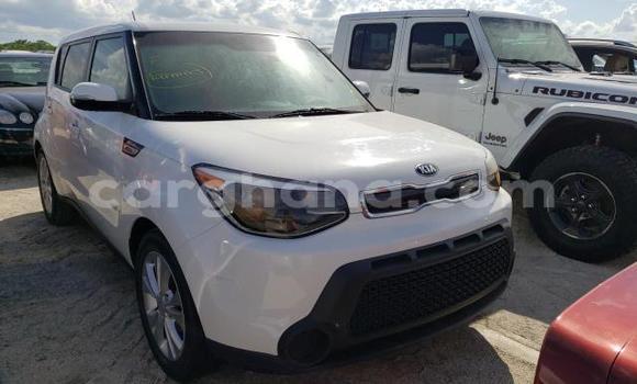 Sayi Na hannu Kia Soul White Mota in Accra a Greater Accra