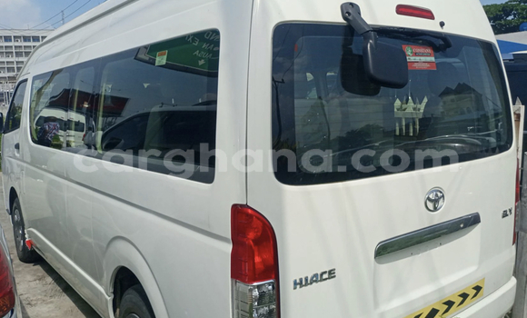 Sayi Na hannu Toyota Hiace White Mota in Accra a Greater Accra Sayi Na hannu Toyota Hiace White Mota in Accra a Greater Accra
