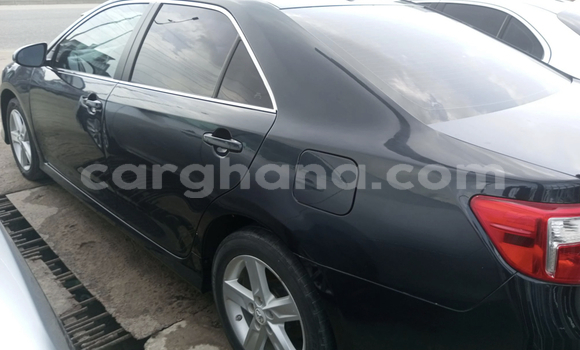 Ra Àlòkù Toyota Camry Black Ọkọ̀ in Accra ni Greater Accra Ra Àlòkù Toyota Camry Black Ọkọ̀ in Accra ni Greater Accra
