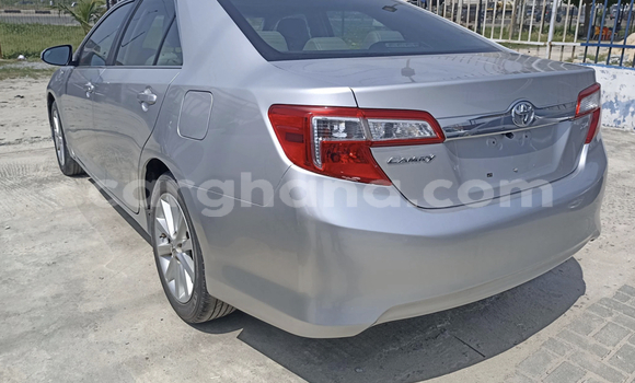 Sayi Na hannu Toyota Camry Azurfa Mota in Accra a Greater Accra Sayi Na hannu Toyota Camry Azurfa Mota in Accra a Greater Accra