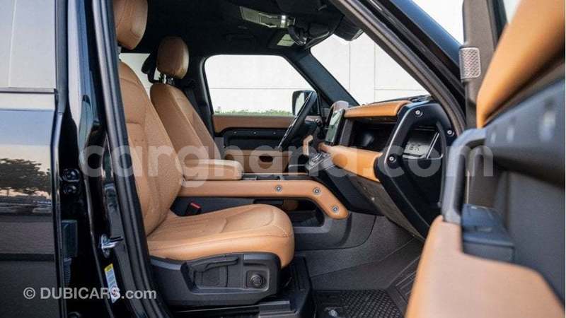 Big with watermark land rover defender ashanti import dubai 51539