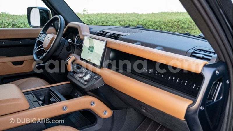 Big with watermark land rover defender ashanti import dubai 51539