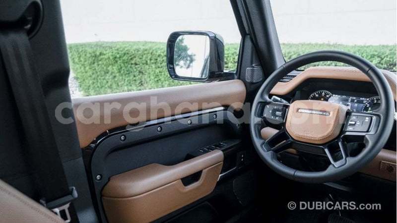 Big with watermark land rover defender ashanti import dubai 51539