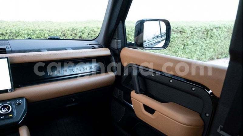 Big with watermark land rover defender ashanti import dubai 51539