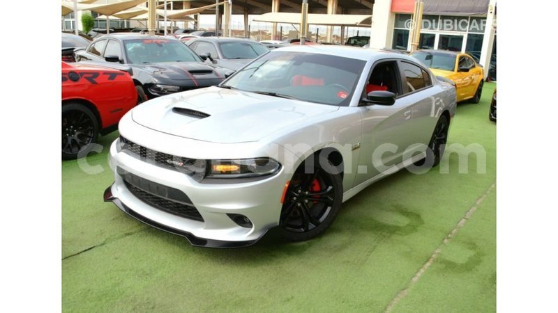 Big with watermark dodge charger ashanti import dubai 51540