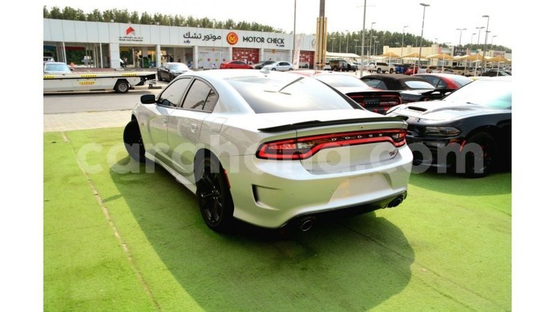 Big with watermark dodge charger ashanti import dubai 51540