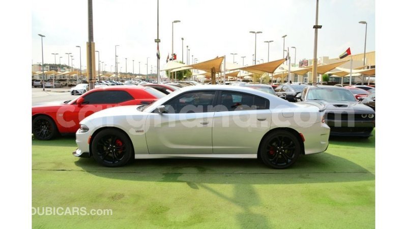 Big with watermark dodge charger ashanti import dubai 51540