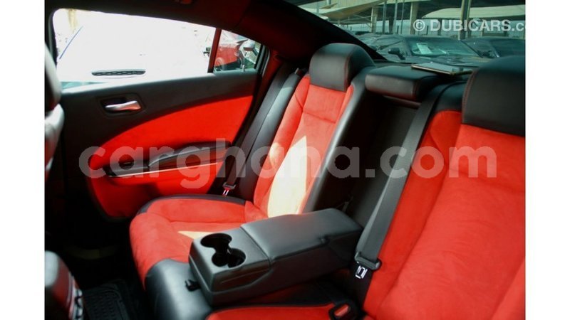 Big with watermark dodge charger ashanti import dubai 51540