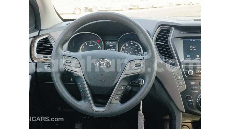 Big with watermark hyundai santa fe ashanti import dubai 51576