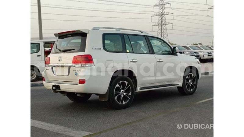 Big with watermark toyota land cruiser ashanti import dubai 51577