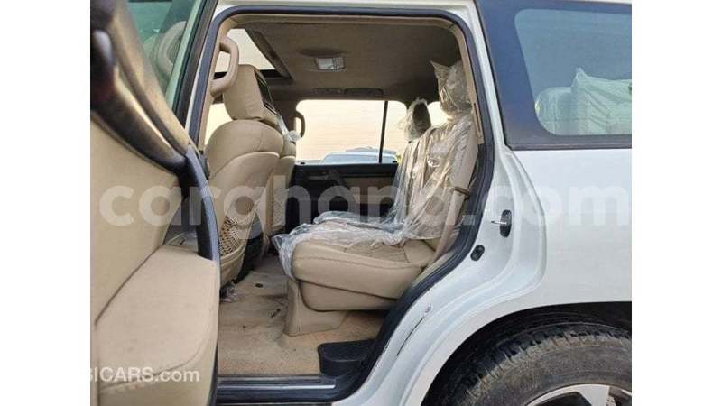 Big with watermark toyota land cruiser ashanti import dubai 51577