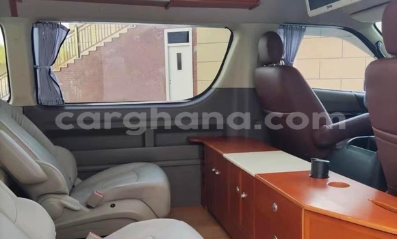 Sayi Na hannu Toyota Hiace Azurfa Mota in Accra a Greater Accra Sayi Na hannu Toyota Hiace Azurfa Mota in Accra a Greater Accra