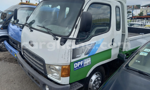 Buy Used Hyundai Matrix White Car in Accra in Greater Accra Buy Used Hyundai Matrix White Car in Accra in Greater Accra