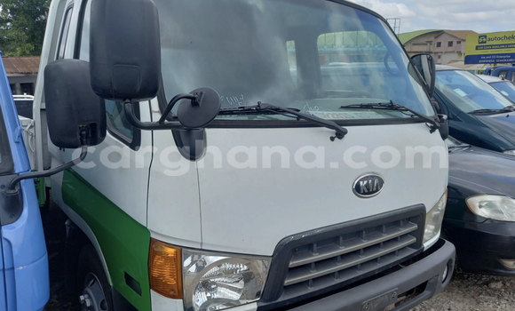 Buy Used Hyundai Matrix White Car in Accra in Greater Accra Buy Used Hyundai Matrix White Car in Accra in Greater Accra