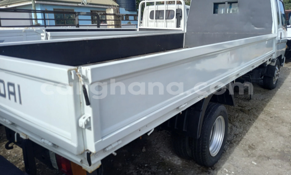 Sayi Na hannu Hyundai Cargo White Mota in Accra a Greater Accra Sayi Na hannu Hyundai Cargo White Mota in Accra a Greater Accra