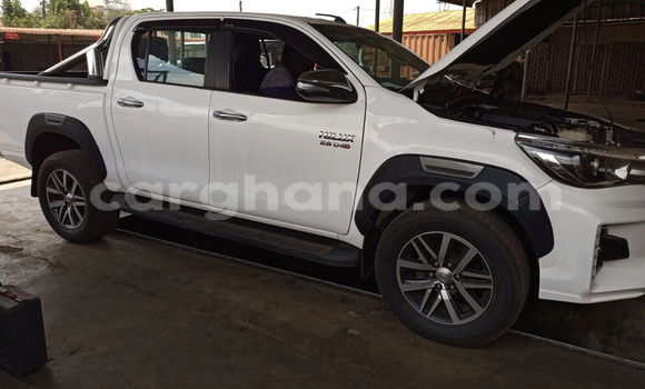 Buy Used Toyota Hilux White Car in Accra in Greater Accra Buy Used Toyota Hilux White Car in Accra in Greater Accra