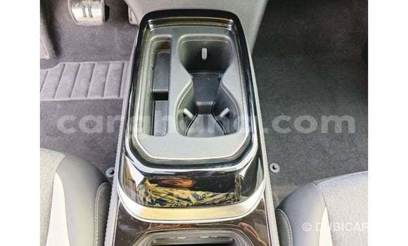 Buy Import Volkswagen Beetle White Car in Import - Dubai in Ashanti Buy Import Volkswagen Beetle White Car in Import - Dubai in Ashanti